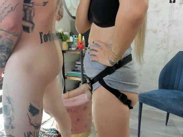 Модель: tattoo-couple