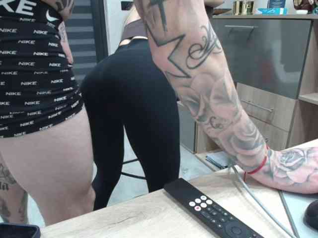 tattoo-couple webcam