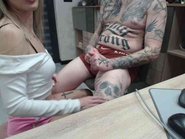 tattoo-couple webcam