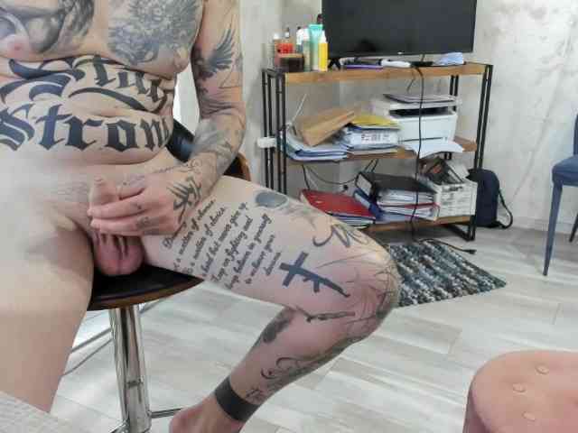 Модель: tattoo-couple