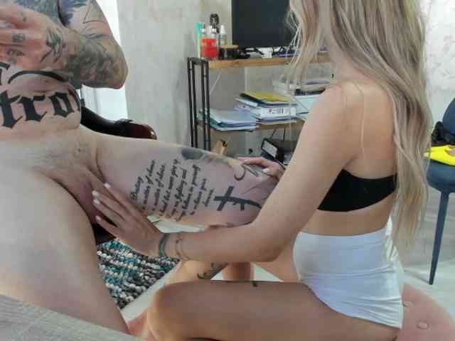 Модель: tattoo-couple