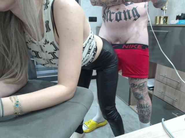 tattoo-couple webcam