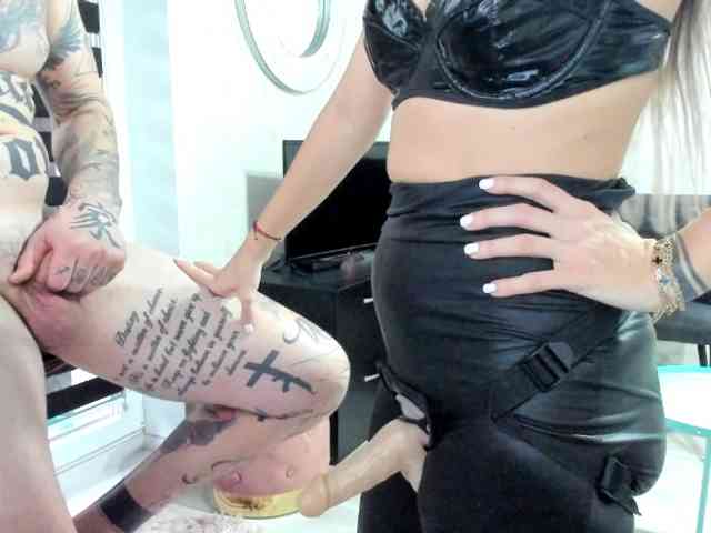 tattoo-couple webcam