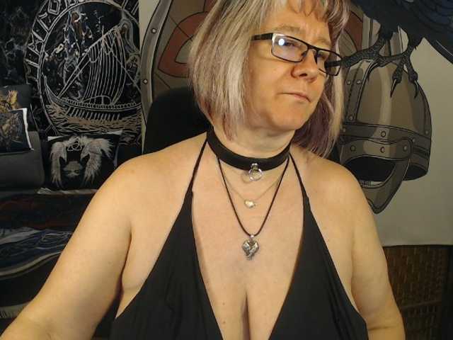  90dTitten chat room