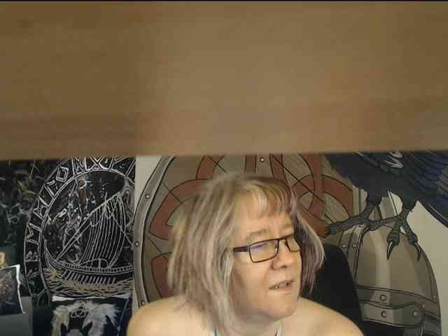 90dTitten webcam