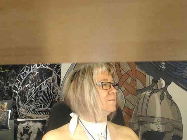 90dTitten webcam
