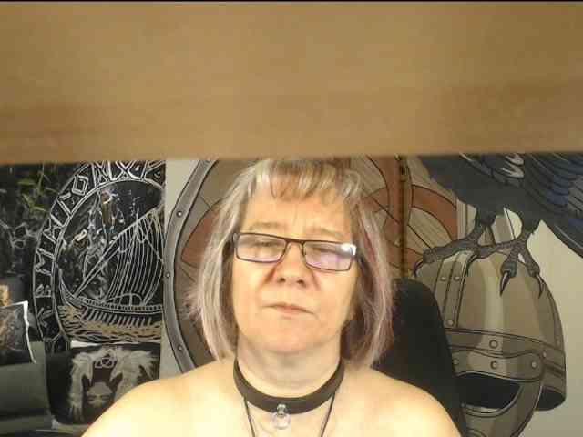 90dTitten webcam
