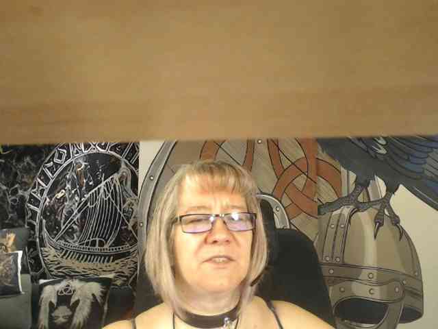 90dTitten webcam