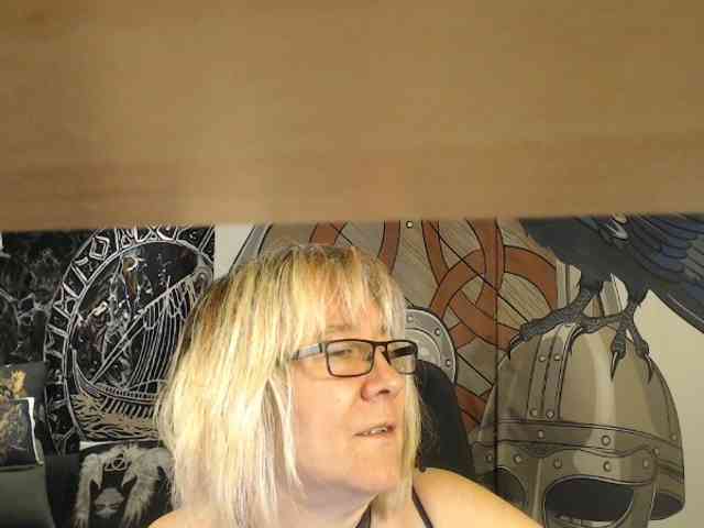 90dTitten webcam