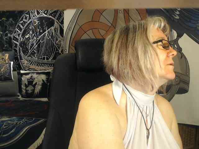 90dTitten webcam