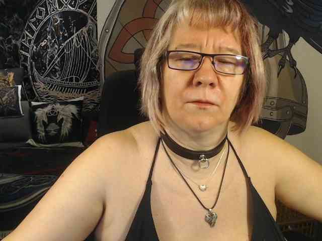 90dTitten webcam