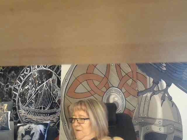 90dTitten webcam
