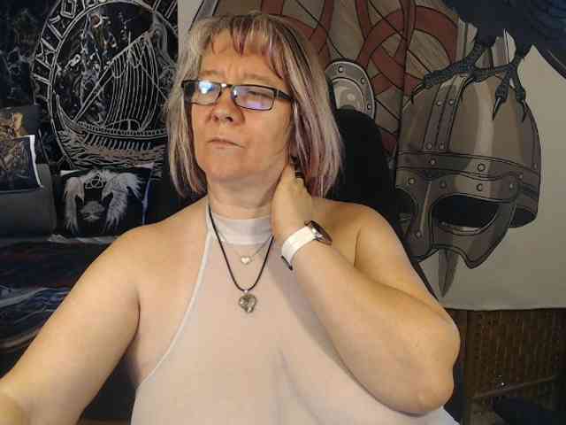 90dTitten webcam