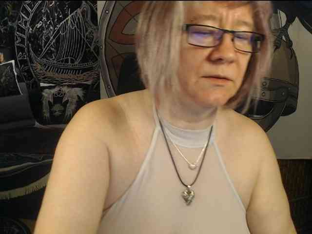 90dTitten webcam