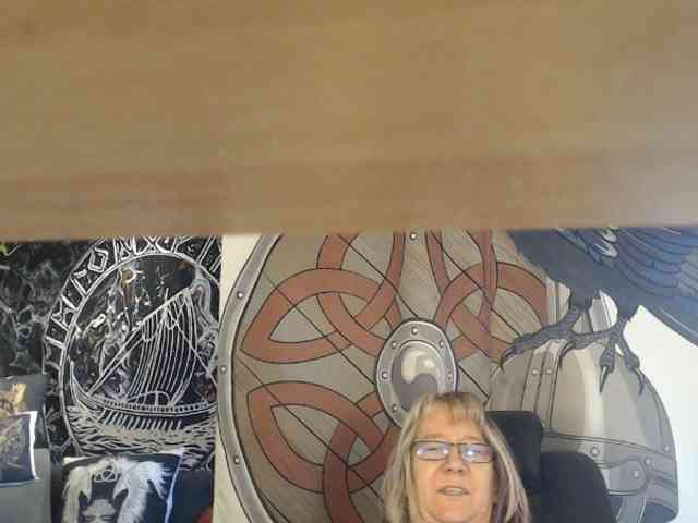 90dTitten webcam