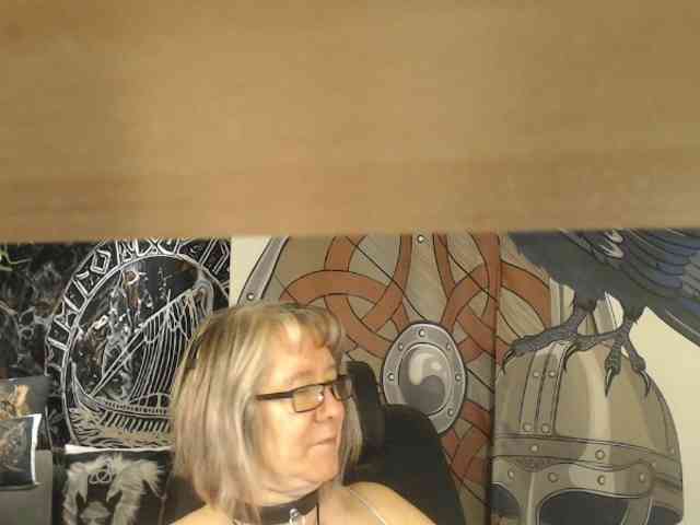90dTitten webcam