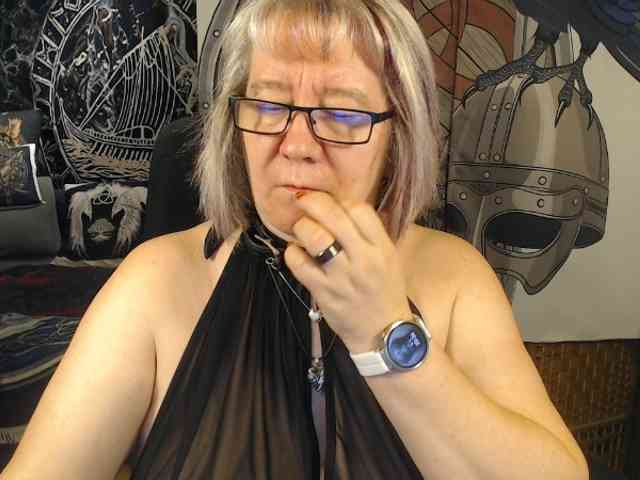 90dTitten webcam