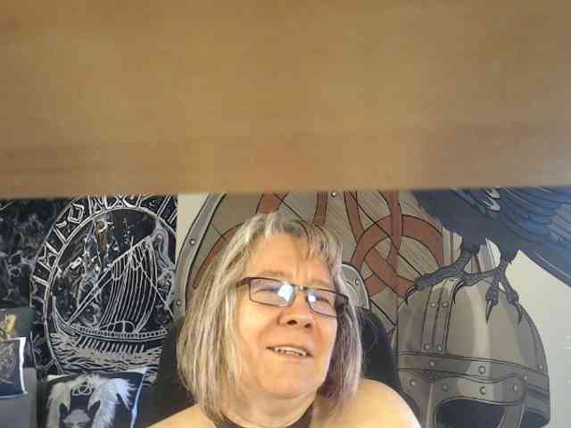 90dTitten webcam