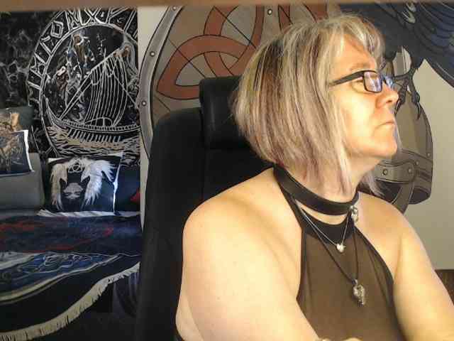 90dTitten webcam