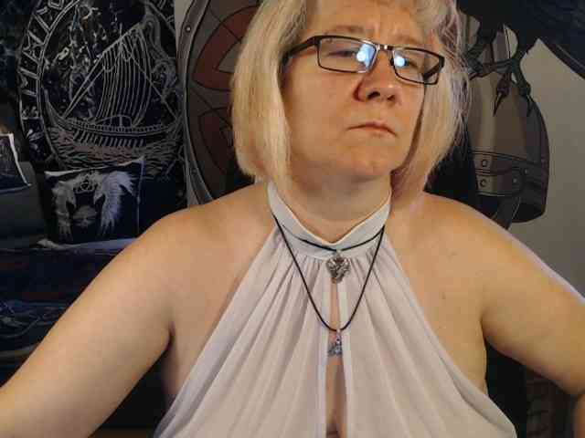 90dTitten webcam
