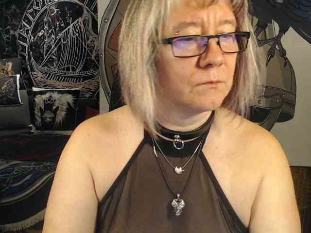 90dTitten webcam