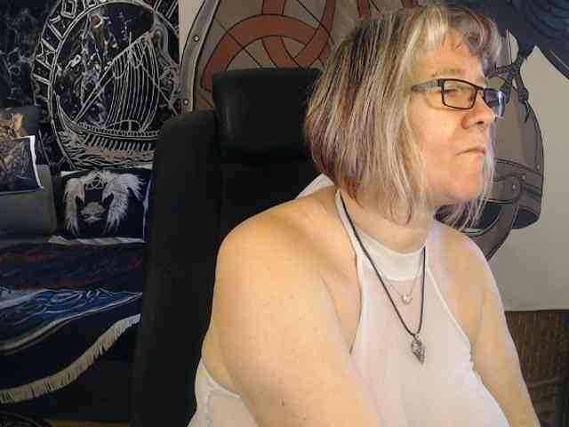 90dTitten webcam
