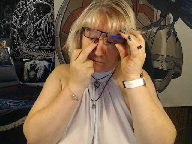 90dTitten webcam