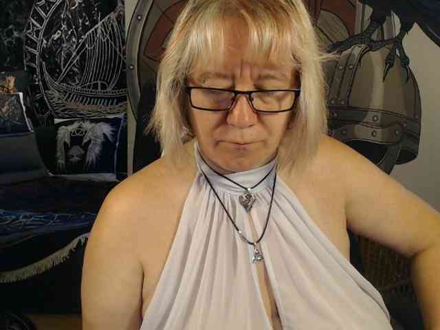 90dTitten webcam