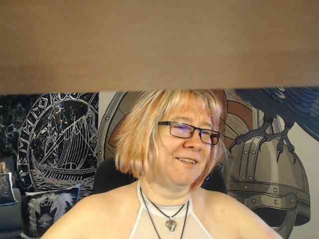 90dTitten webcam