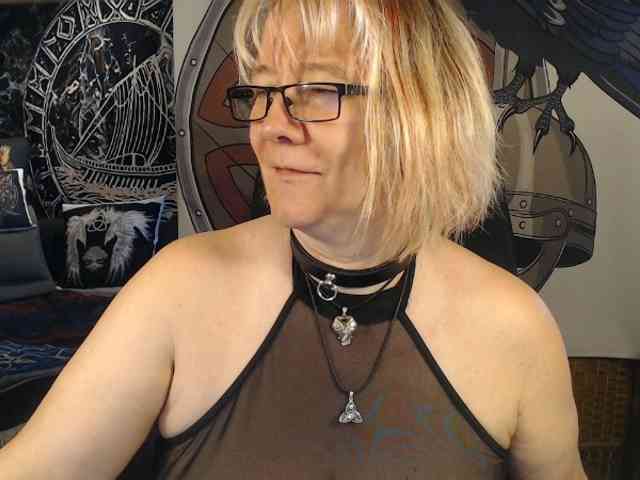 90dTitten webcam