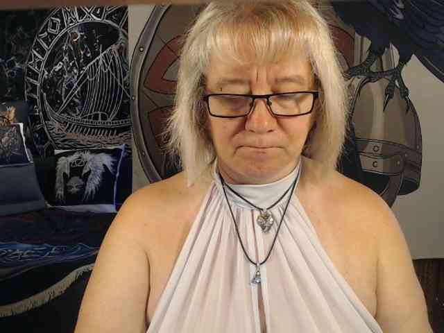 90dTitten webcam