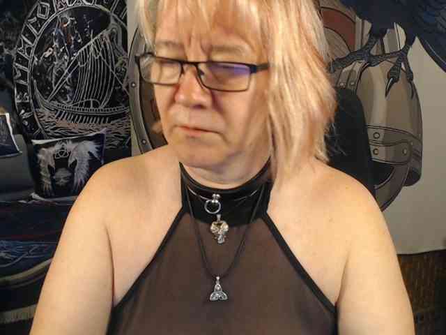 90dTitten webcam