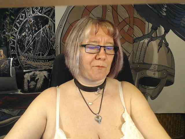 90dTitten webcam