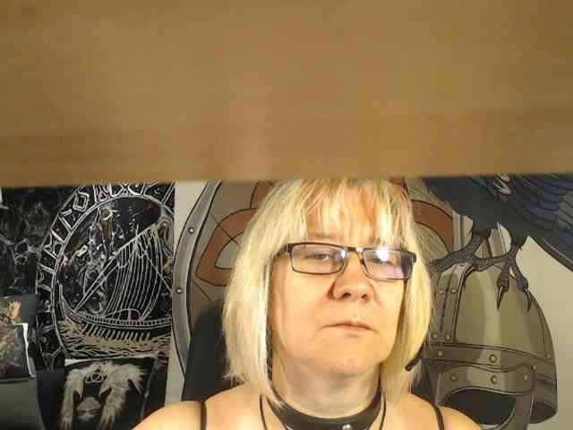 90dTitten webcam
