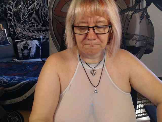 90dTitten webcam