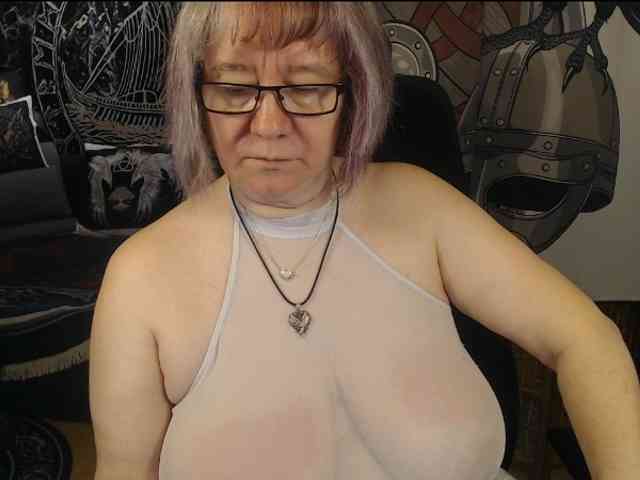 90dTitten webcam