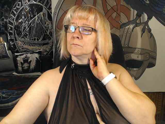90dTitten webcam
