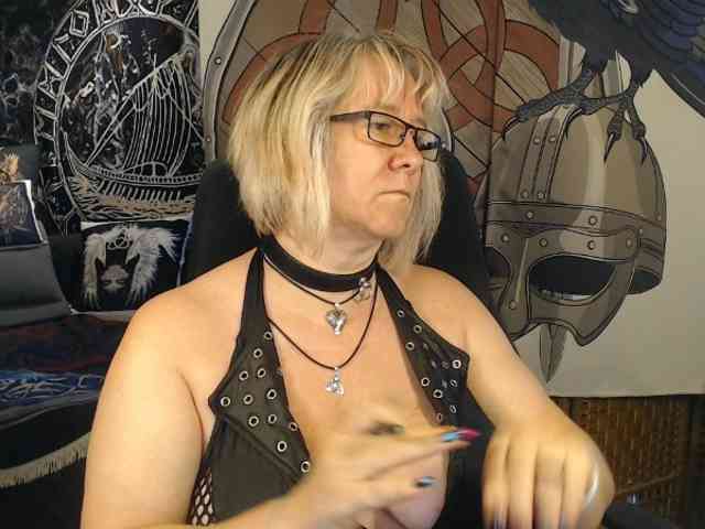 90dTitten webcam