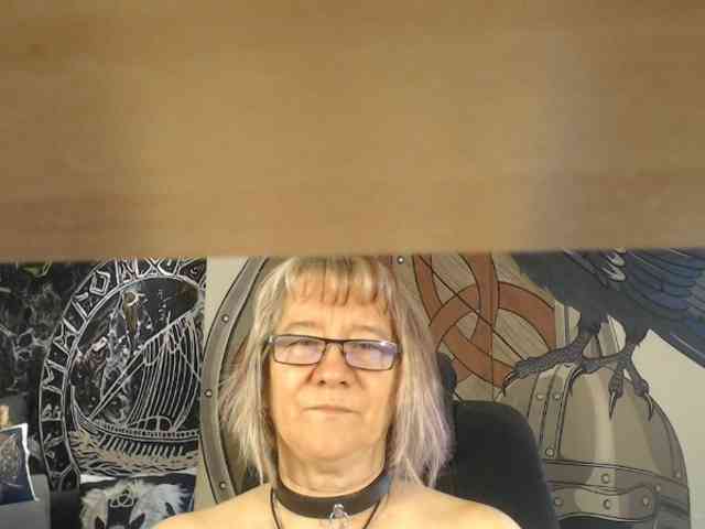 90dTitten webcam