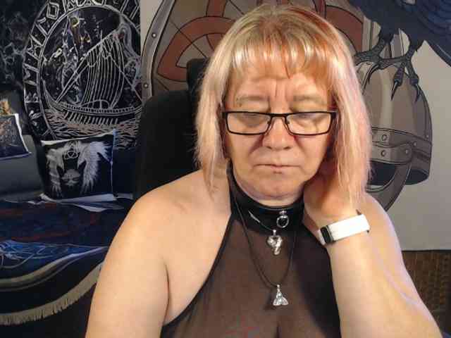90dTitten's Sexcam