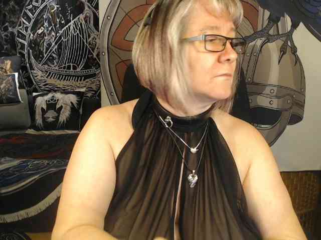 90dTitten webcam