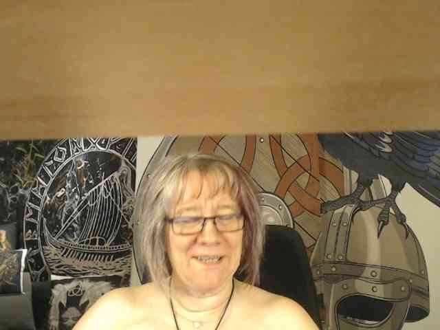 90dTitten webcam