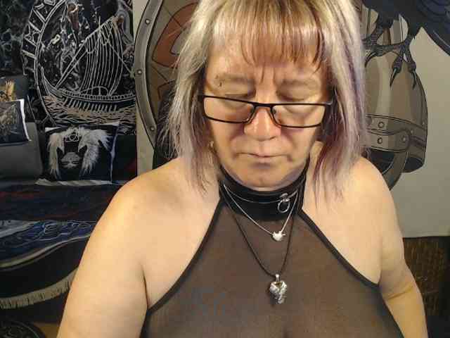90dTitten webcam