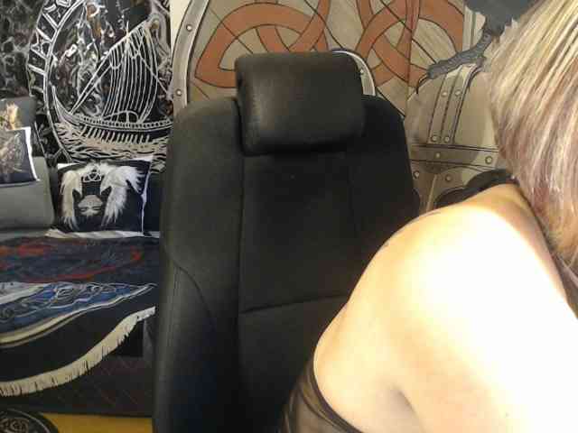 90dTitten webcam