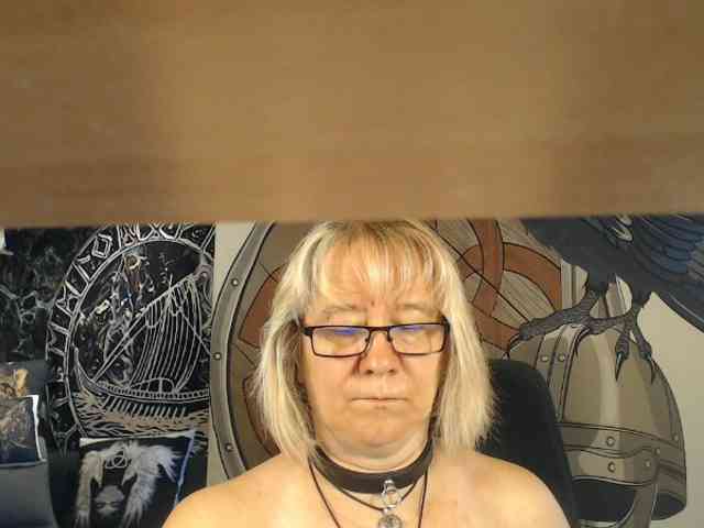 90dTitten webcam