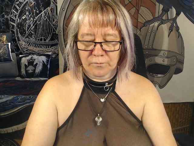 90dTitten webcam