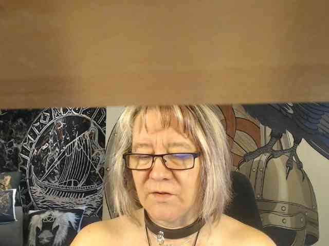 90dTitten webcam
