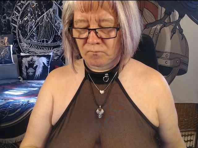 90dTitten webcam