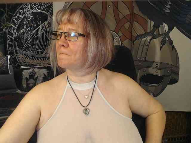 90dTitten webcam