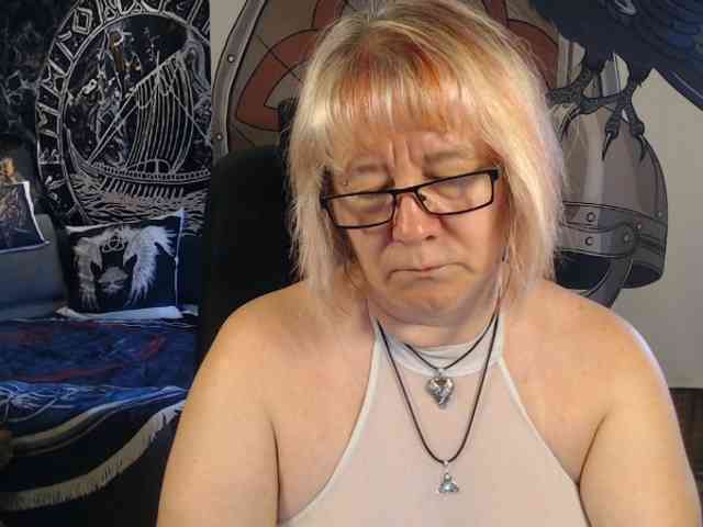 90dTitten webcam